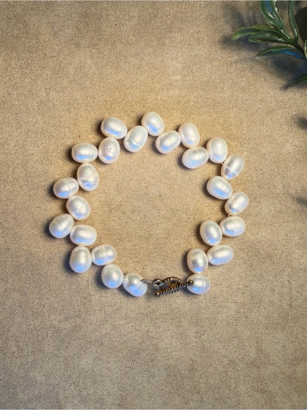 Hand Crafted White Pearl Necklace with Gold Clasp